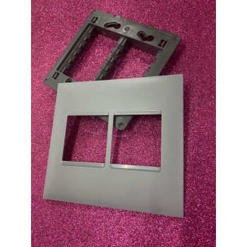 Placa P/4 Modulos Juntos 4x4 - Pial Plus + Cinza Placa P/4 Modulos Juntos 4x4 - Pial Plus + Cinza